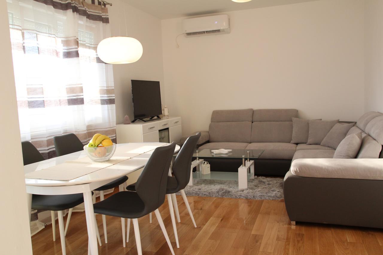 Apartment Mario Подстрана Экстерьер фото